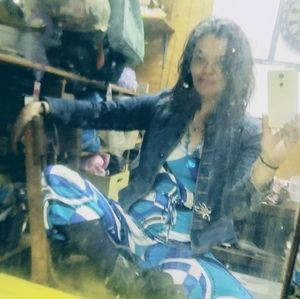 Meet your Posher, Charlie